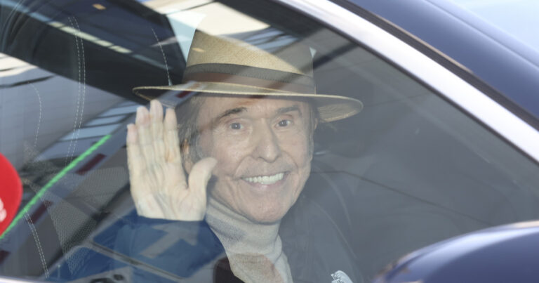 La lujosa urbanización de Madrid donde Raphael se recupera tras recibir el alta hospitalaria
