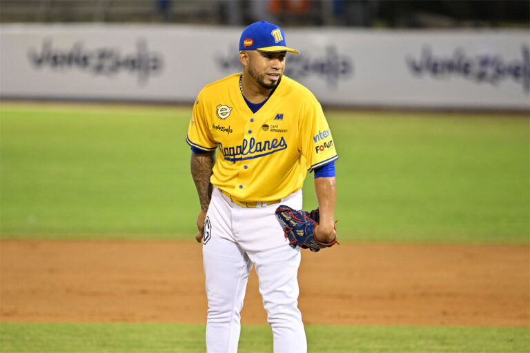 4 nombres para el Pitcher del Año 2024-2025