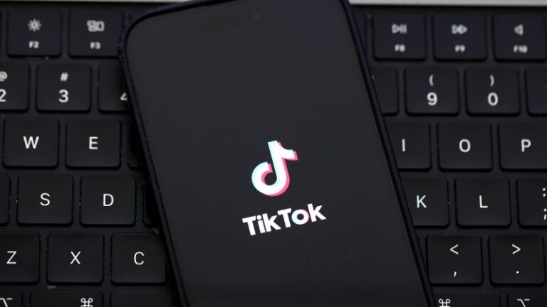 Multan a TikTok en Venezuela con US$ 10 millones y la acusan de permitir la difusión de retos virales