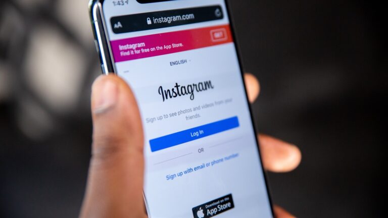 ¿Por Qué Meta Está Inhabilitando Cuentas de Facebook, Instagram y WhatsApp?