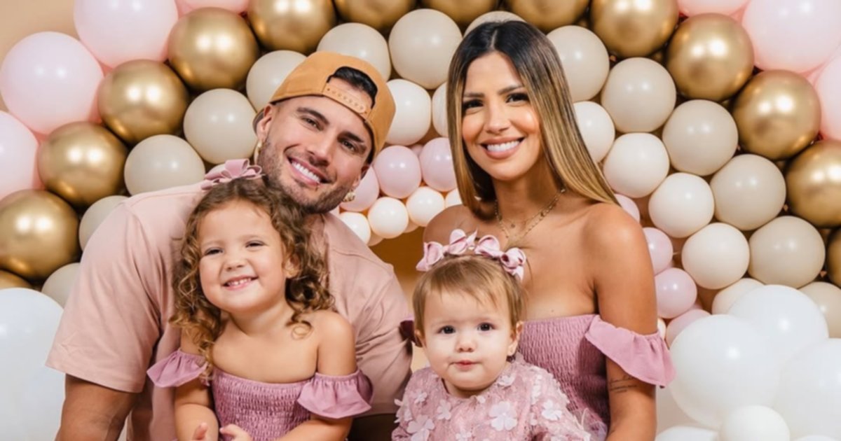 El encuentro cara a cara con una serpiente de la hija de Gustavo Elis y Karlis Romero El encuentro cara a cara con una serpiente de la hija de Gustavo Elis y Karlis Romero