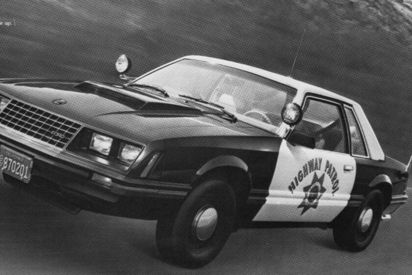 su gran motor V8 le permitía superar los 250 kilómetros por hora su gran motor V8 le permitía superar los 250 kilómetros por hora
