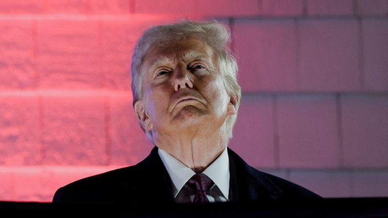 TikTok está de vuelta en línea, pero su destino final en Estados Unidos sigue estando en manos de Trump TikTok está de vuelta en línea, pero su destino final en Estados Unidos sigue estando en manos de Trump
