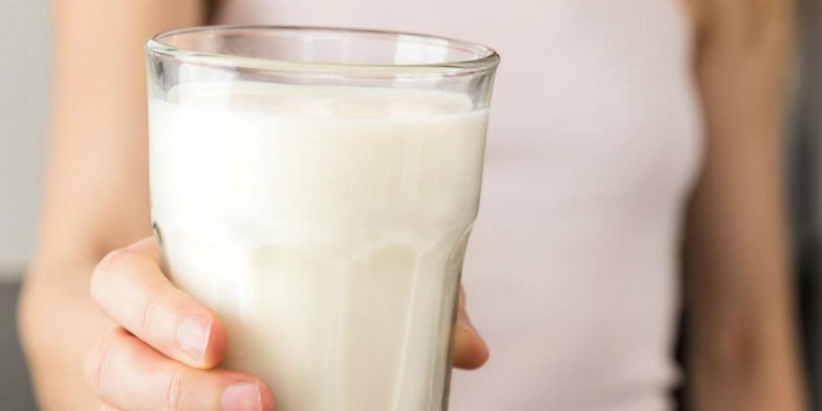 retiran casi 20 mil cajas de leche por contaminación