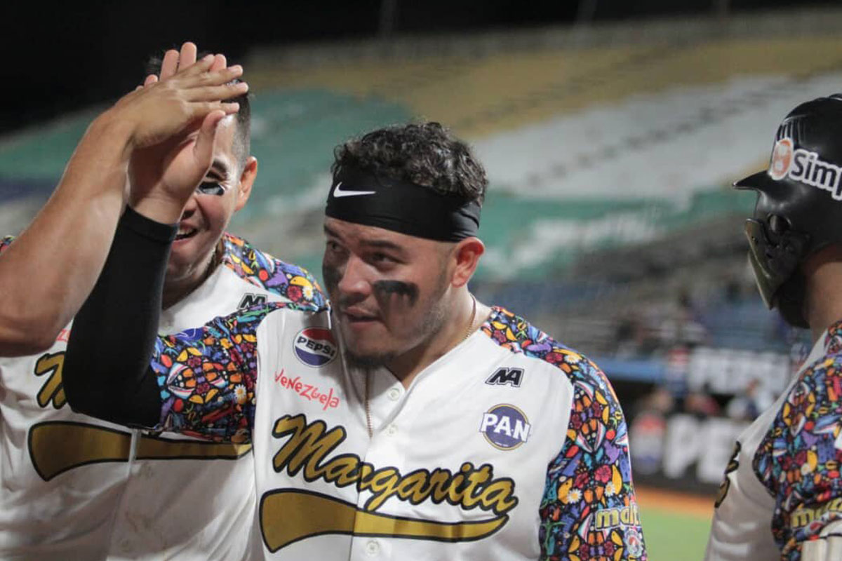 Carlos Pérez acaba con el invicto del Cardenales e intensifica el Round Robin Carlos Pérez acaba con el invicto del Cardenales e intensifica el Round Robin