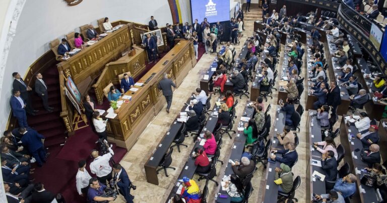 Tras la juramentación ilegítima de Maduro, la Asamblea Nacional convocó se reunirá para elaborar el cronograma de los próximos comicios