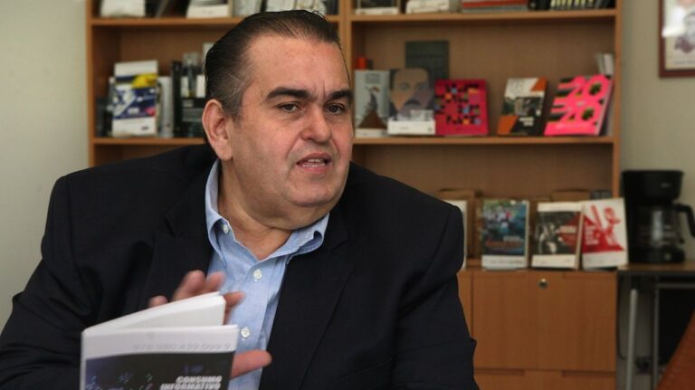 Liberan a Carlos Correa, el periodista de origen gallego detenido en Venezuela y llevado ante un tribunal de terrorismo