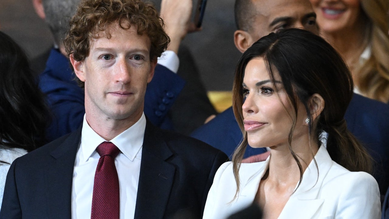 Video: A Mark Zuckerberg se le ‘fueron los ojos’ con el escote de la prometida de Jeff Bezos Video: A Mark Zuckerberg se le ‘fueron los ojos’ con el escote de la prometida de Jeff Bezos
