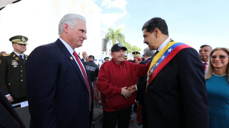 La peligrosa soledad de Maduro | Opinión