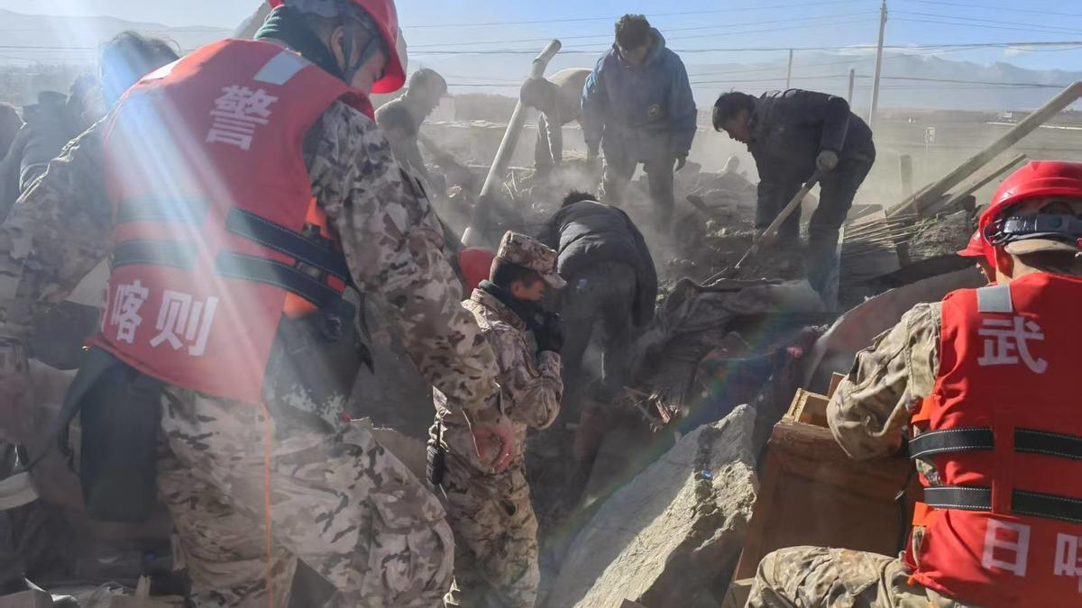 El terremoto que mató a más de 120 personas en el Tíbet suma más de 500 réplicas El terremoto que mató a más de 120 personas en el Tíbet suma más de 500 réplicas