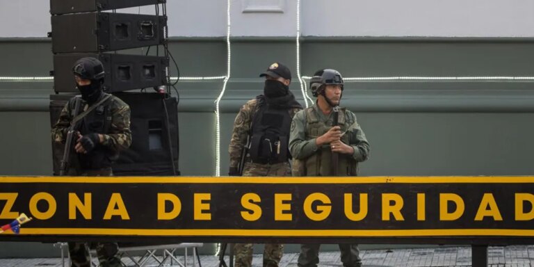 Crece la tensión en Caracas ante las inminentes marchas a favor de las investiduras de Nicolás Maduro y de Edmundo González
