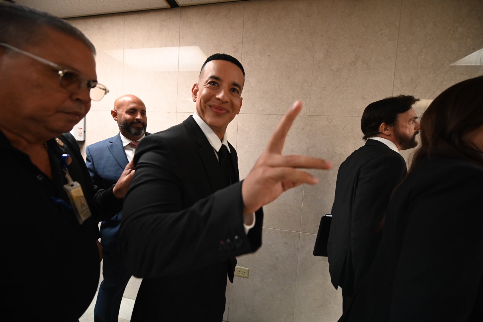Daddy Yankee y su esposa se citaron nuevamente en tribunales para llegar a otro acuerdo Daddy Yankee y su esposa se citaron nuevamente en tribunales para llegar a otro acuerdo