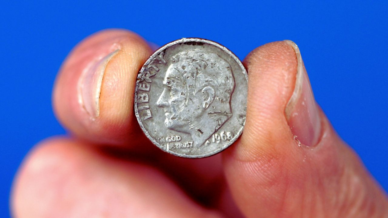 Ofrecen más de 2 millones de dólares por estas 2 extrañas monedas estadounidenses
