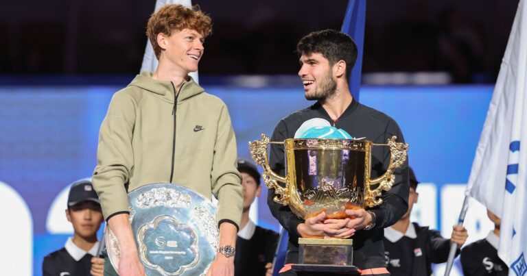 ¿Cuántos títulos de Grand Slam tienen Carlos Alcaraz y Jannik Sinner y cómo está su rivalidad personal?