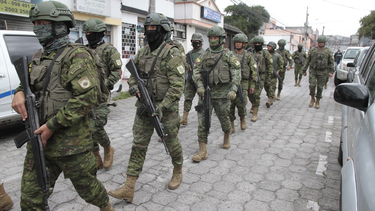 La Fiscalía de Ecuador confirma que el ADN de los cuatro cuerpos calcinados hallados en la base militar de Taura son de los menores desaparecidos