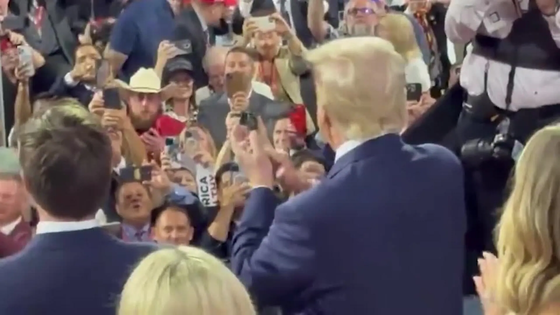 Trump denuncia un “ataque político ilegítimo” del juez Merchan en el caso del presunto soborno Trump denuncia un “ataque político ilegítimo” del juez Merchan en el caso del presunto soborno