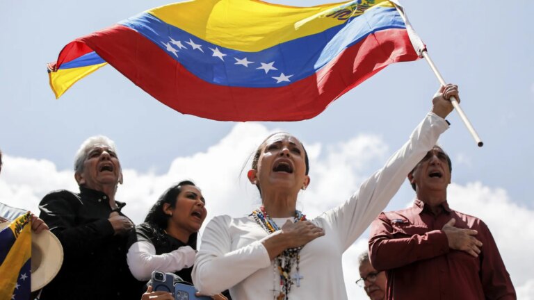 El partido de María Corina Machado denuncia la detención de seis activistas opositores en Venezuela