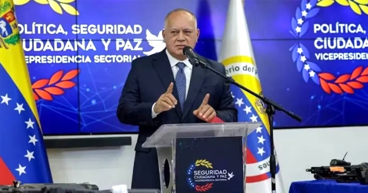 Uno de los venezolanos deportados por Estados Unidos tiene una orden de captura de Interpol por un delito cometido en Ecuador Uno de los venezolanos deportados por Estados Unidos tiene una orden de captura de Interpol por un delito cometido en Ecuador