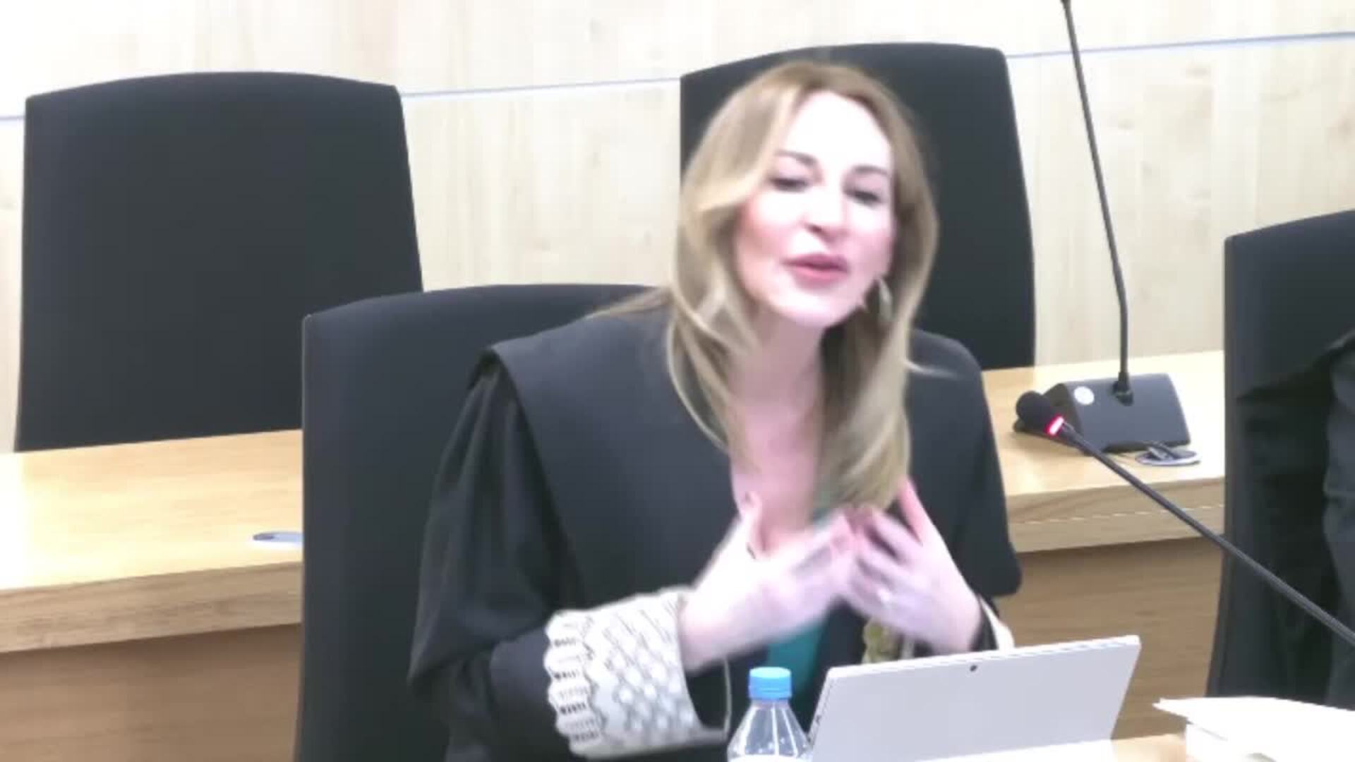 Fiscalía pide condenar a Rubiales, “un presidente que mandaba todo” y no tuvo “consentimiento” Fiscalía pide condenar a Rubiales, “un presidente que mandaba todo” y no tuvo “consentimiento”