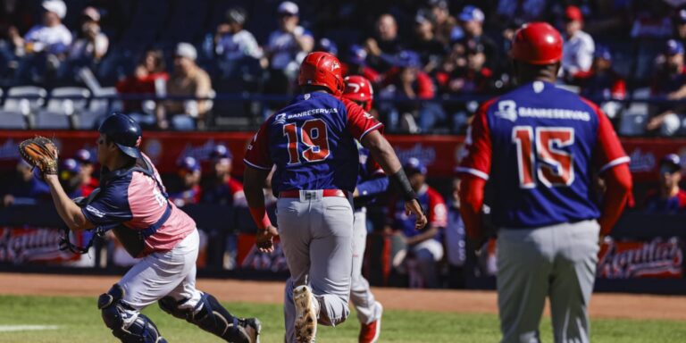 R.D. dominó por completo a Japón y está a un paso de la semifinal