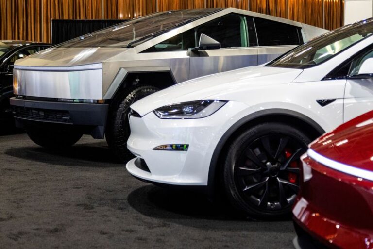 Canadá congela los pagos de reembolsos a Tesla y le prohíbe participar en futuros programas de reembolsos debido a los aranceles