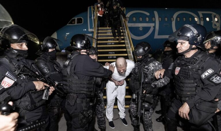 El Salvador sobre venezolanos deportados: “Son criminales”