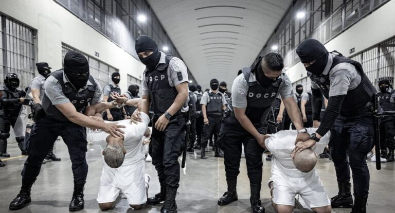 Venezuela califica de “crimen de lesa humanidad” deportación de migrantes de Estados Unidos a cárcel de El Salvador | Tren de Aragua | Donald Trump | Cecot | Nayib Bukele | Nicolás Maduro | MUNDO
