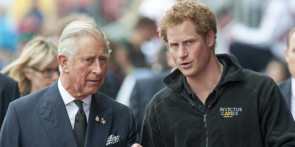 Revelan como el Príncipe Harry se enteró del ingreso de su padre, el Rey Carlos III Revelan como el Príncipe Harry se enteró del ingreso de su padre, el Rey Carlos III