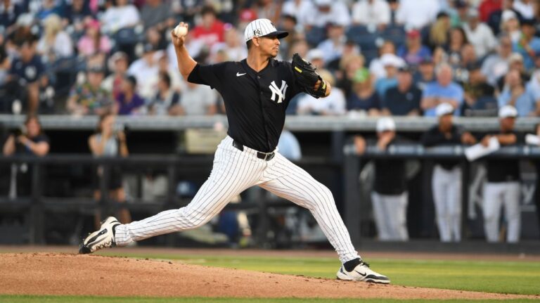Carlos Carrasco gana lugar en rotación de Yankees