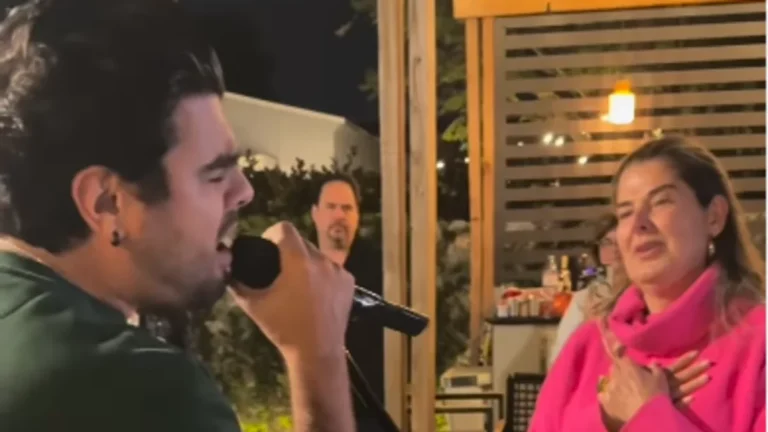 Jonathan Moly sorprendió a su mamá en su cumpleaños (+video)