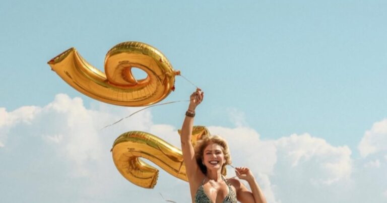Carolina Perpetuo celebra sus 62 años en bikini
