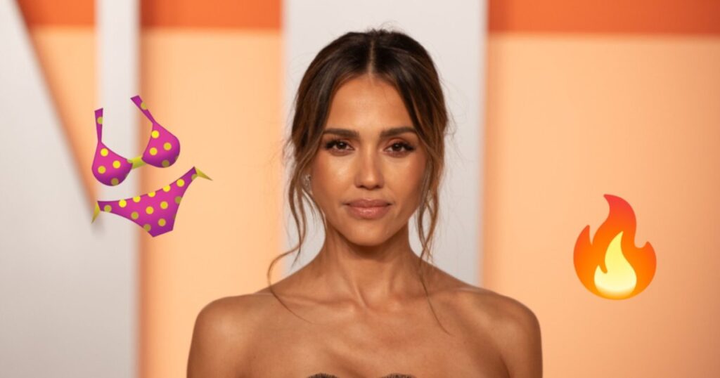 Jessica Alba presume su diminuta cintura en bikini Jessica Alba presume su diminuta cintura en bikini