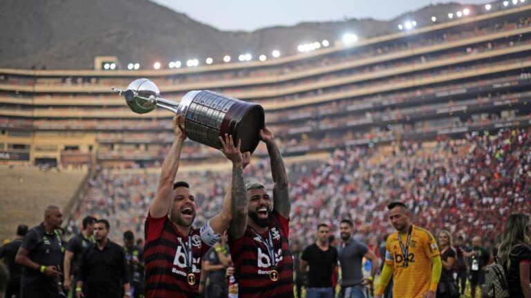 Las finales de CONMEBOL Libertadores que se disputaron en Perú