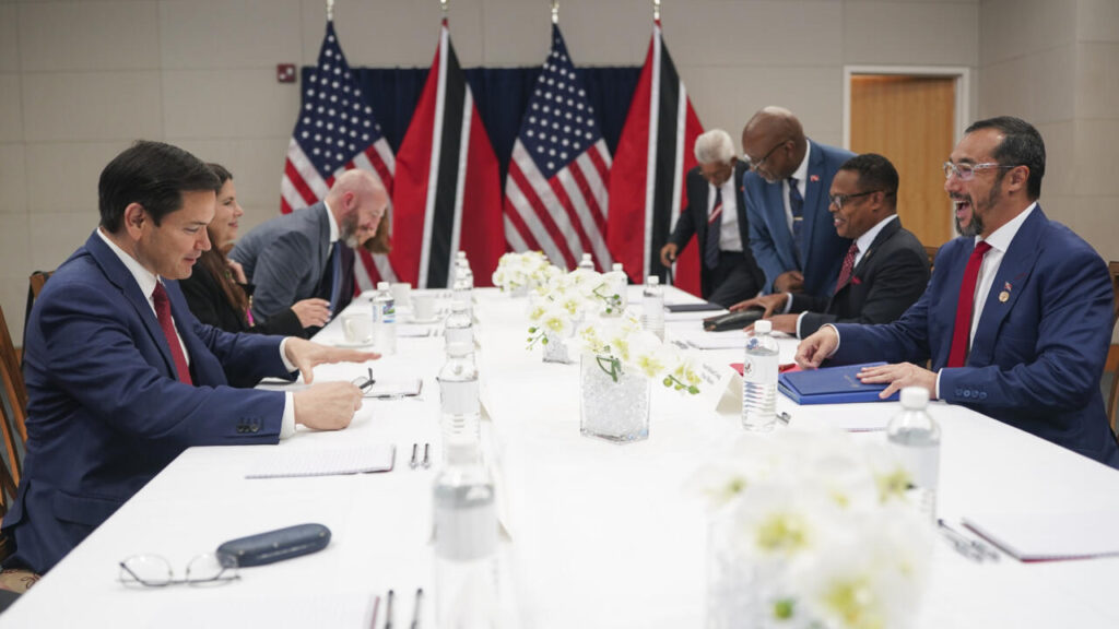 Trinidad y Tobago dice que EEUU le revocó el permiso para explotar gas con Venezuela