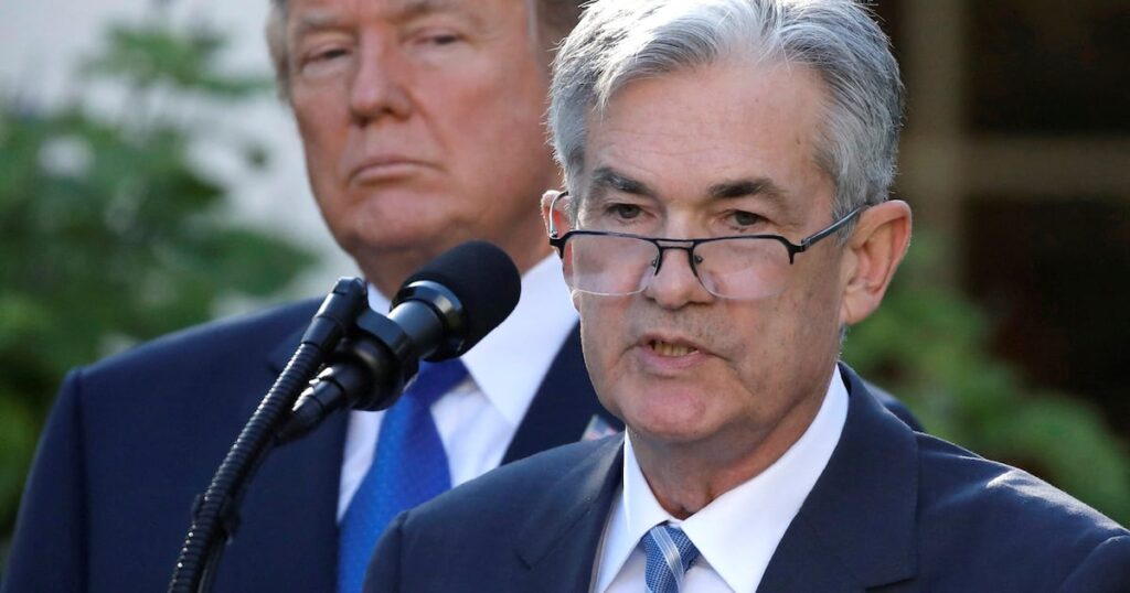 Trump arremete otra vez contra el presidente de la Fed Trump arremete otra vez contra el presidente de la Fed