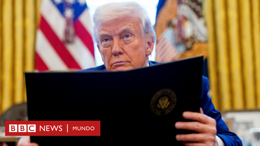 Trump da un paso atrás frente al precipicio de una guerra comercial total Trump da un paso atrás frente al precipicio de una guerra comercial total