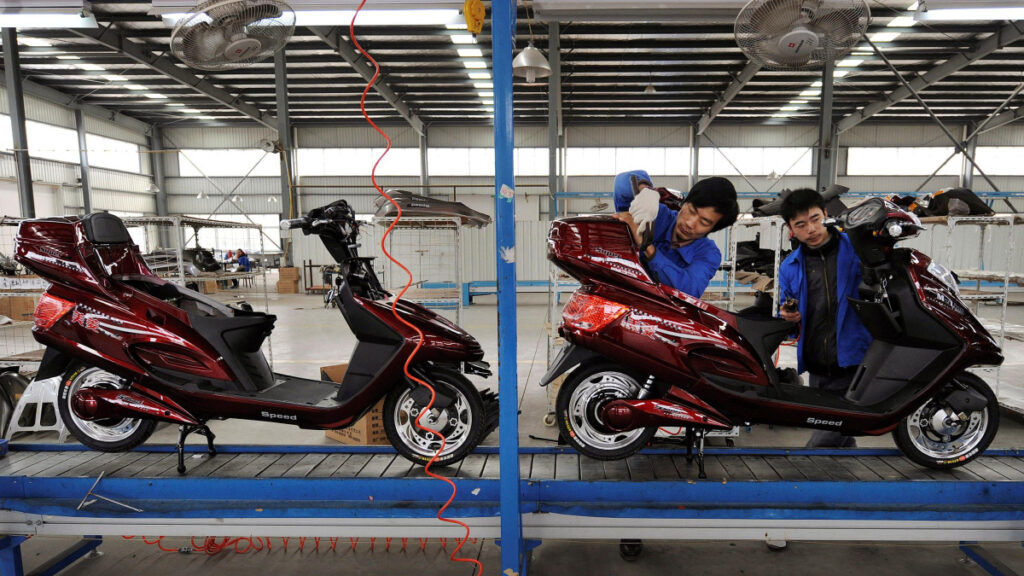China va a la guerra comercial contra EEUU y apuesta por reforzar su poderío económico global China va a la guerra comercial contra EEUU y apuesta por reforzar su poderío económico global