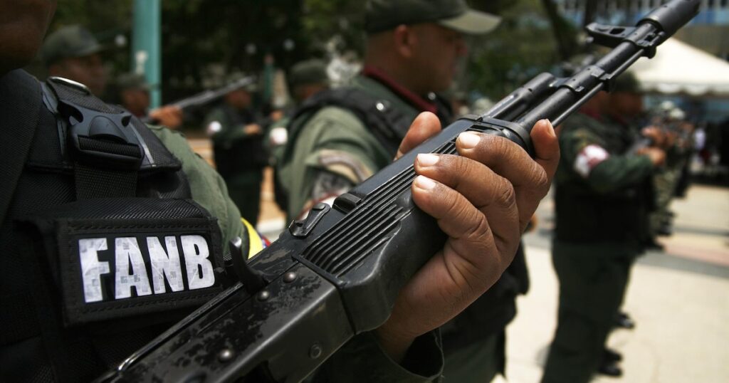 El Ejército venezolano, en “alerta” tras el supuesto plan para atacar una plataforma de ExxonMobil en Guyana El Ejército venezolano, en “alerta” tras el supuesto plan para atacar una plataforma de ExxonMobil en Guyana