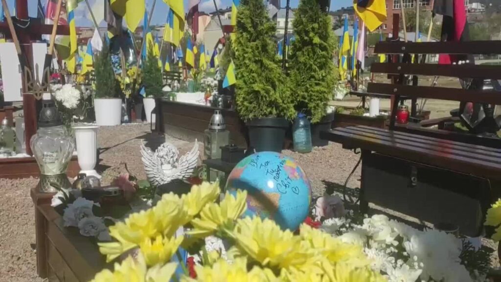 Los ucranianos celebraron la Pascua con la desconfianza de una tregua incumplida