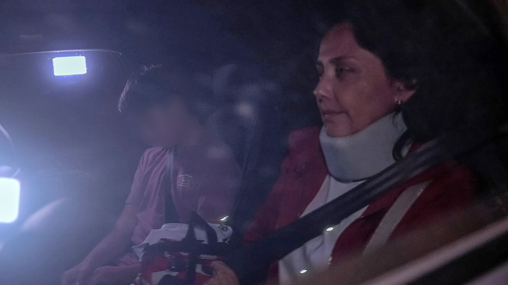 Nadine Heredia viaja a Sao Paulo donde permanecerá asilada Nadine Heredia viaja a Sao Paulo donde permanecerá asilada