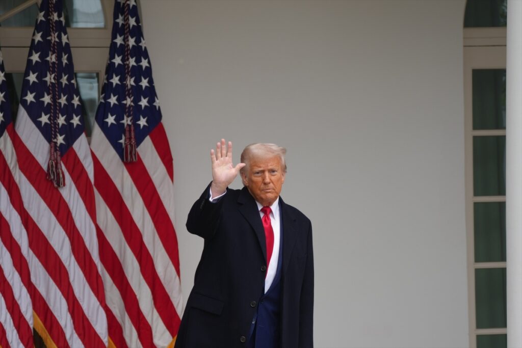 Los mercados entran en pánico tras los anuncios arancelarios de Trump Los mercados entran en pánico tras los anuncios arancelarios de Trump