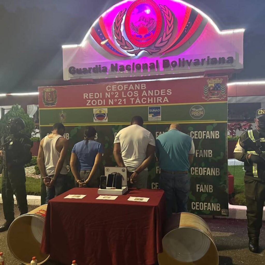 Hallan 156 kilos de cocaína en envases de condimentos que venían a San Félix