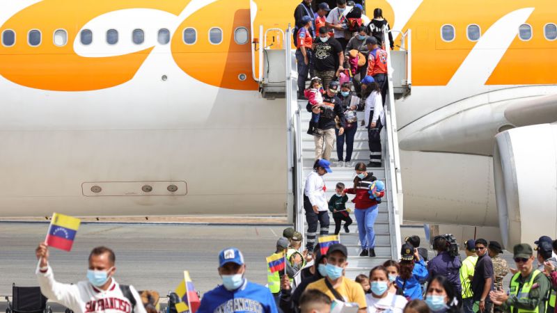 Vuelos de repatriación con más de 500 migrantes retornados aterrizan en Venezuela Vuelos de repatriación con más de 500 migrantes retornados aterrizan en Venezuela