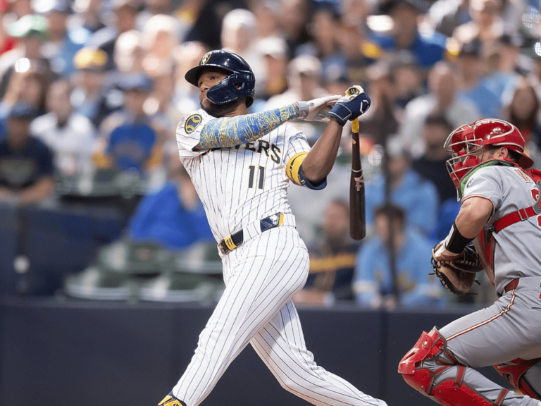 MLB: El Venezolano Jackson Chourio se destapó con dos cuadrangulares en victoria de Milwaukee sobre Cincinnati 8-2