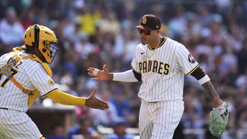 Tatis y Machado impulsan 2 carreras cada uno, y Padres se imponen 4-2 a Cachorros Tatis y Machado impulsan 2 carreras cada uno, y Padres se imponen 4-2 a Cachorros