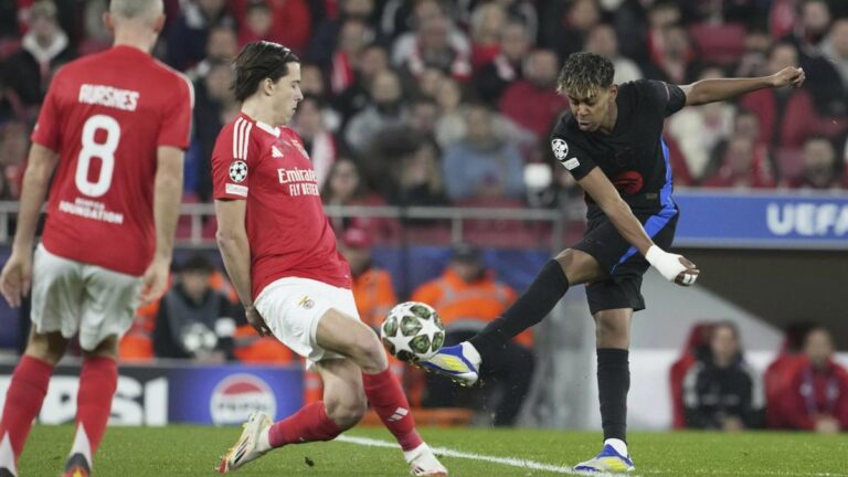 Álvaro Carreras, de ser un dolor de cabeza para el Barça a sonar para el Real Madrid