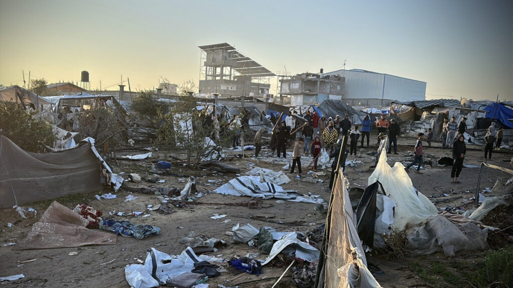 Israel asesina a 34 personas en un campo de refugiados de Gaza en plena celebración de Eurovisión Israel asesina a 34 personas en un campo de refugiados de Gaza en plena celebración de Eurovisión