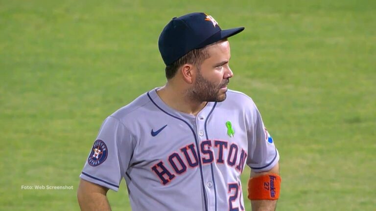 Jose Altuve salva a Houston con joya defensiva en el 9no