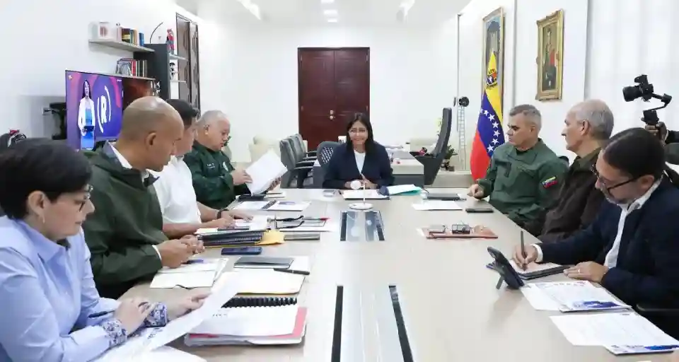 Gobierno prolonga por dos semanas el horario especial en la administración pública Gobierno prolonga por dos semanas el horario especial en la administración pública
