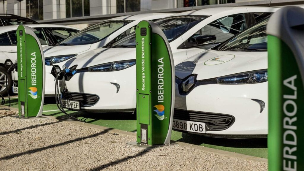 Podrás recargar gratis tu coche eléctrico por los primeros 30 000 kilómetros: Válido en toda España Podrás recargar gratis tu coche eléctrico por los primeros 30 000 kilómetros: Válido en toda España